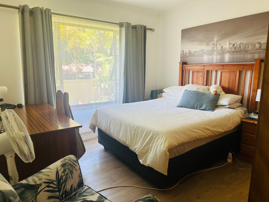 4 Bedroom Property for Sale in Glen Barrie Western Cape